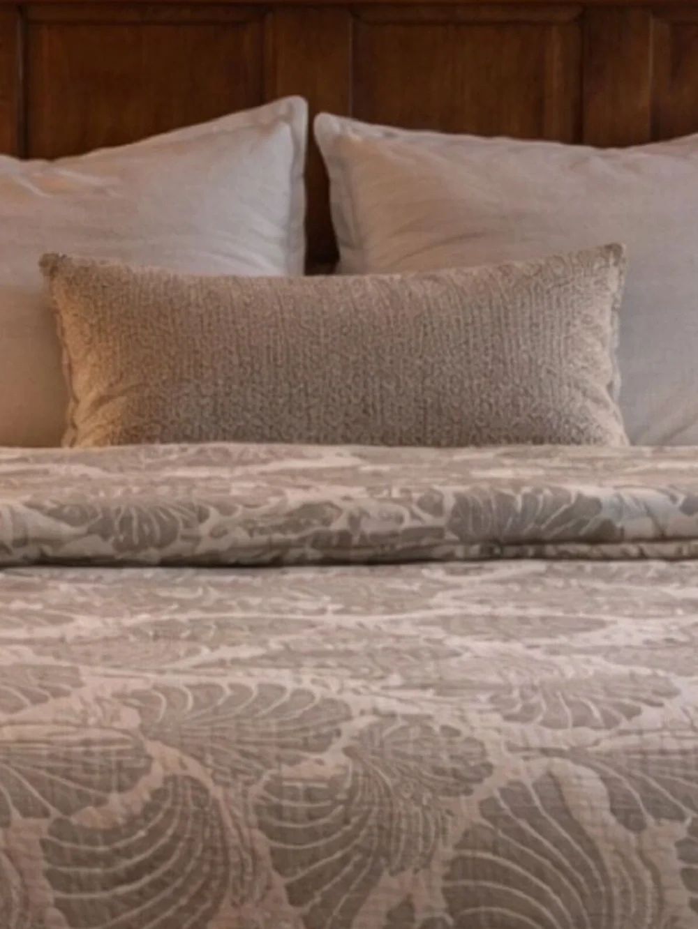 Greige Palms Quilted Woven Bedspread Luxury Blanket Woven Turkish Cotton Queen